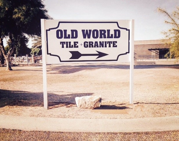 Custom Post and Panel Sign