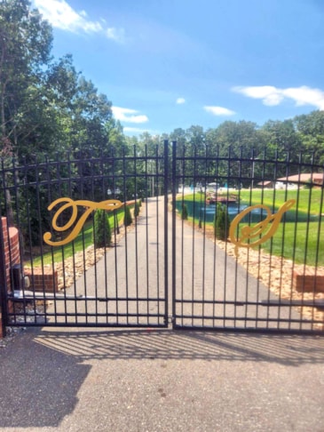 3D Signs & Dimensional Letters