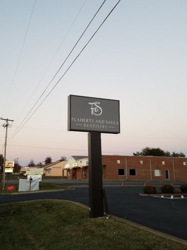 Custom Acrylic Pylon Sign - Flaherty and Sauls Dentistry - Ruckersville Va