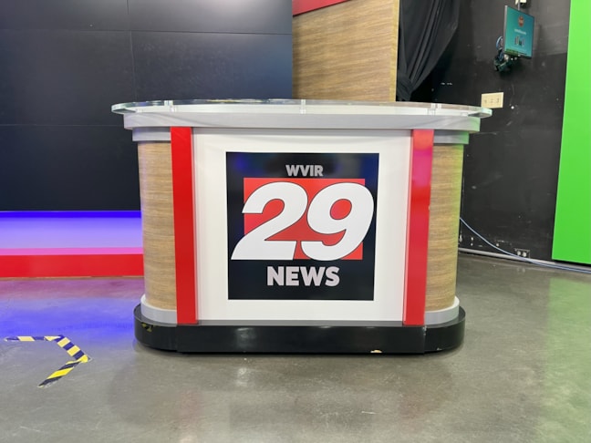 Wall Murals & Graphics