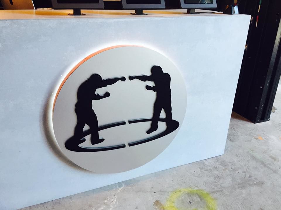 illuminated signs, marquee signs, vintage signs, neon signs