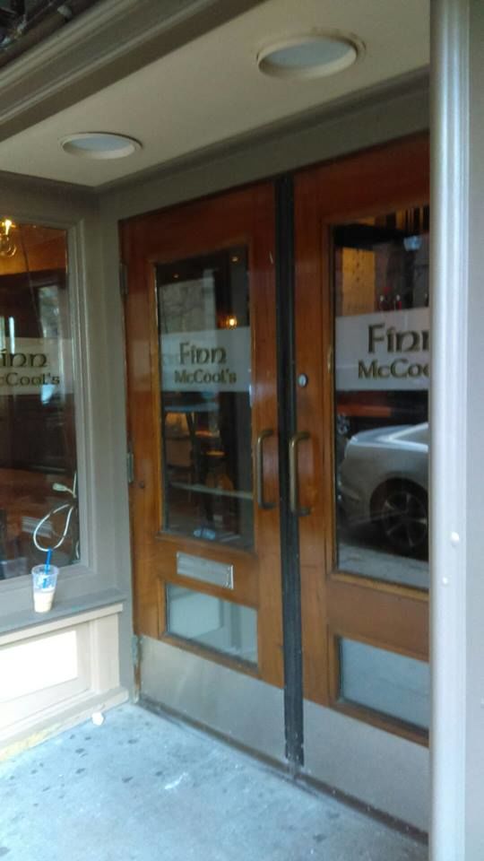 vinyl lettering, window signs, frosted vinyl