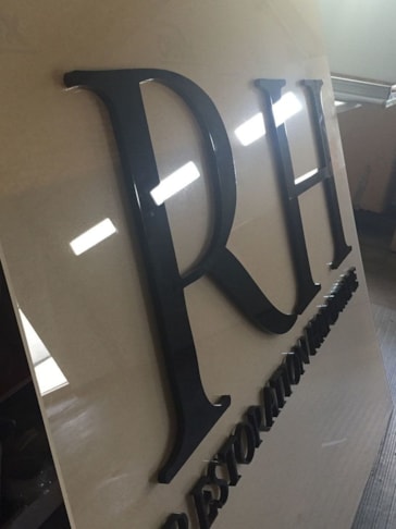 3D Signs & Dimensional Lettering