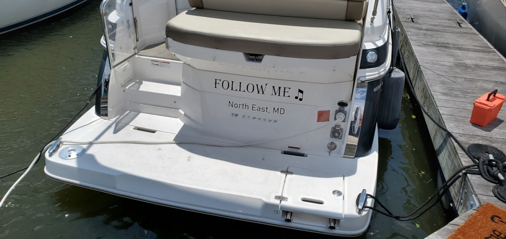 Custom Decals, Wraps & Lettering