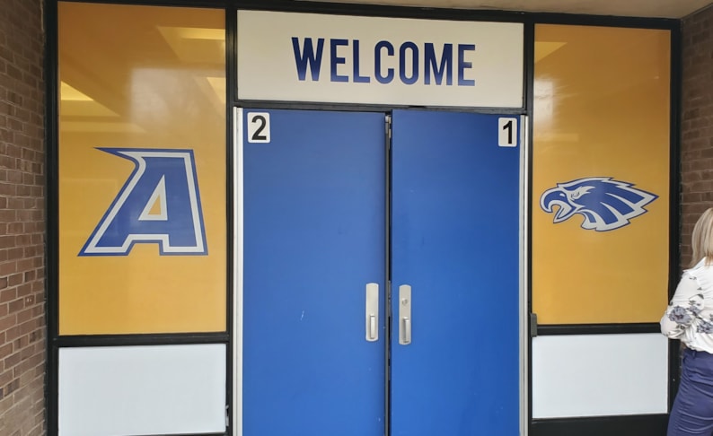 Aberdeen Middle Window Graphics