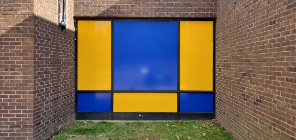 Aberdeen Middle window graphics