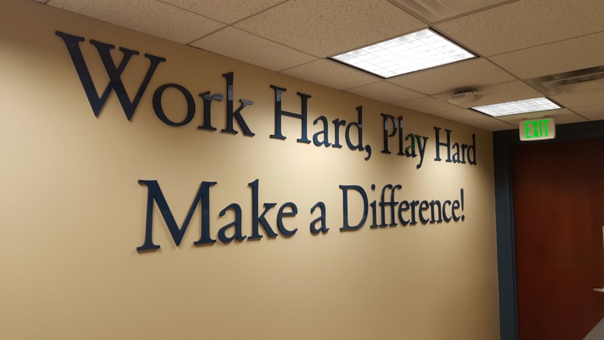 Dimensional Lettering