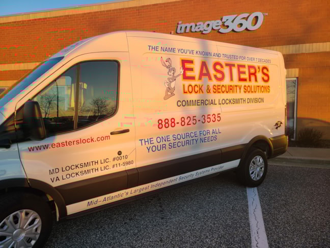 Vehicle Graphics & Lettering