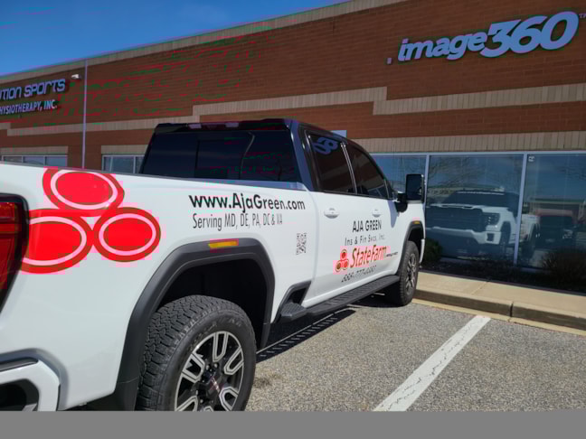 Vehicle Graphics & Lettering