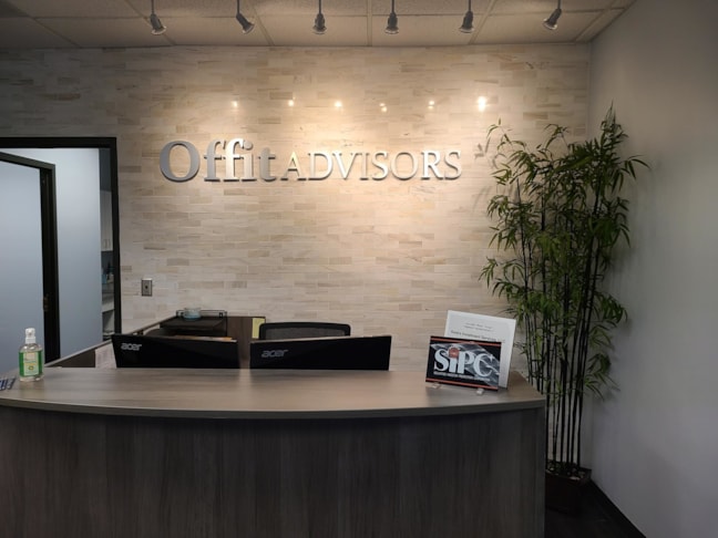 Sign Letter Sets | Acrylic with Metal Laminate Face