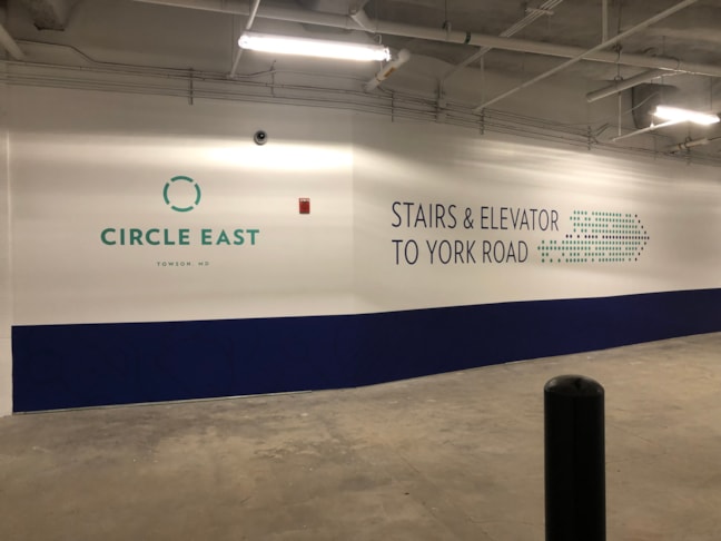 Wall Murals & Graphics