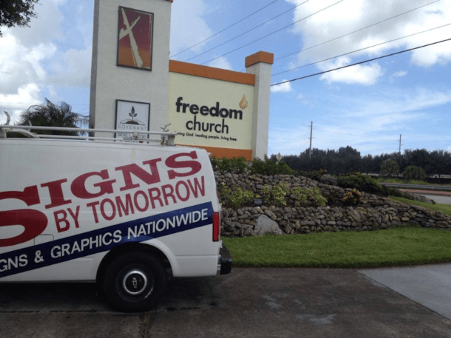 3D Signs & Dimensional Lettering