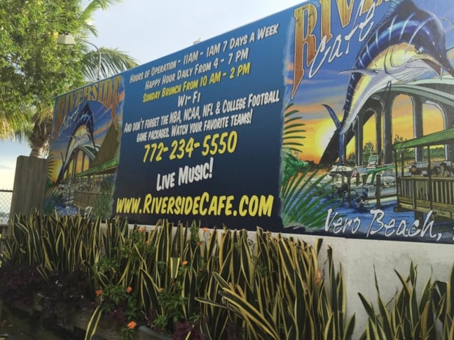 Wall Murals and Graphics