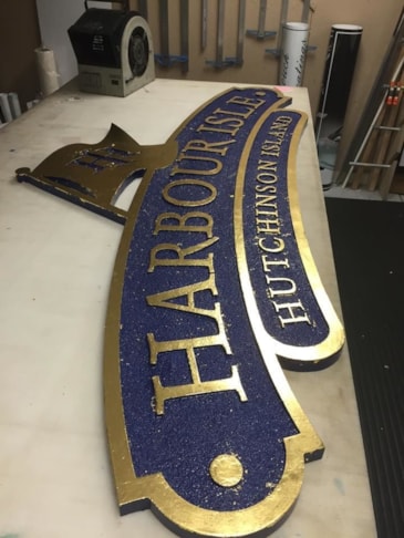 Metal Signs and Displays