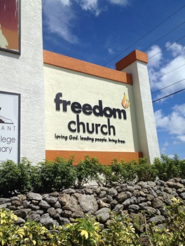 3D Signs & Dimensional Lettering