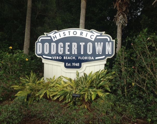 3D Signs & Dimensional Lettering