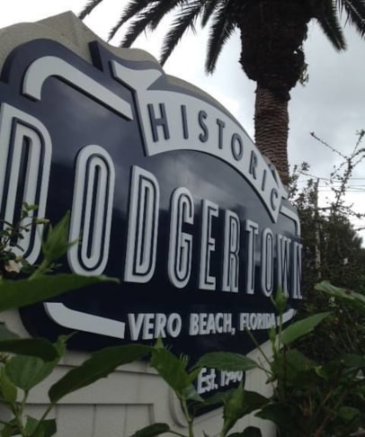 3D Signs & Dimensional Lettering