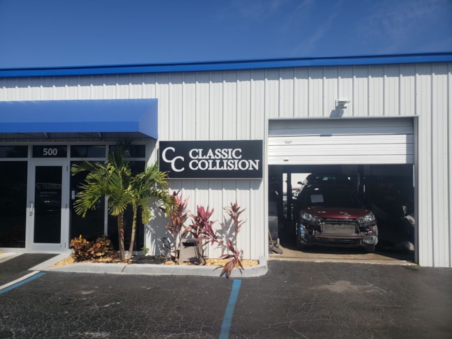 Custom Signs & Signage | Auto Dealerships & Repair