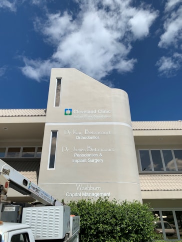 3D Signs & Dimensional Letters