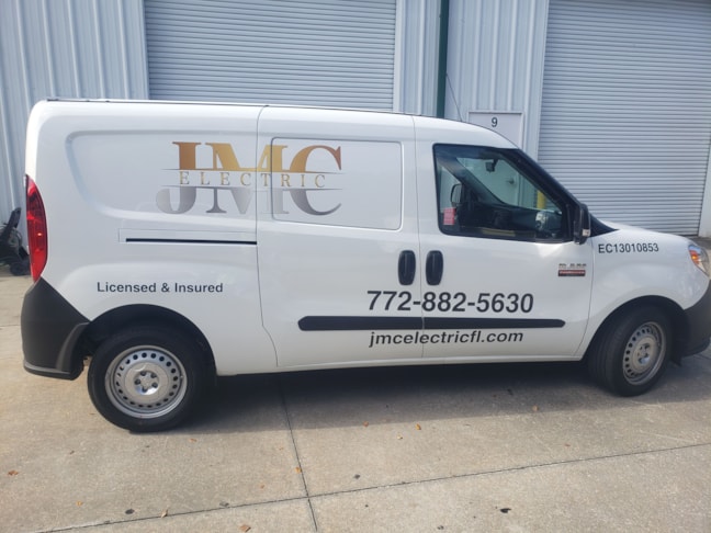 Vehicle Graphics & Lettering