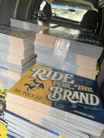 Custom Bulk Yard Signs