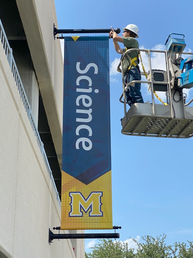 services-installation-sign-installations