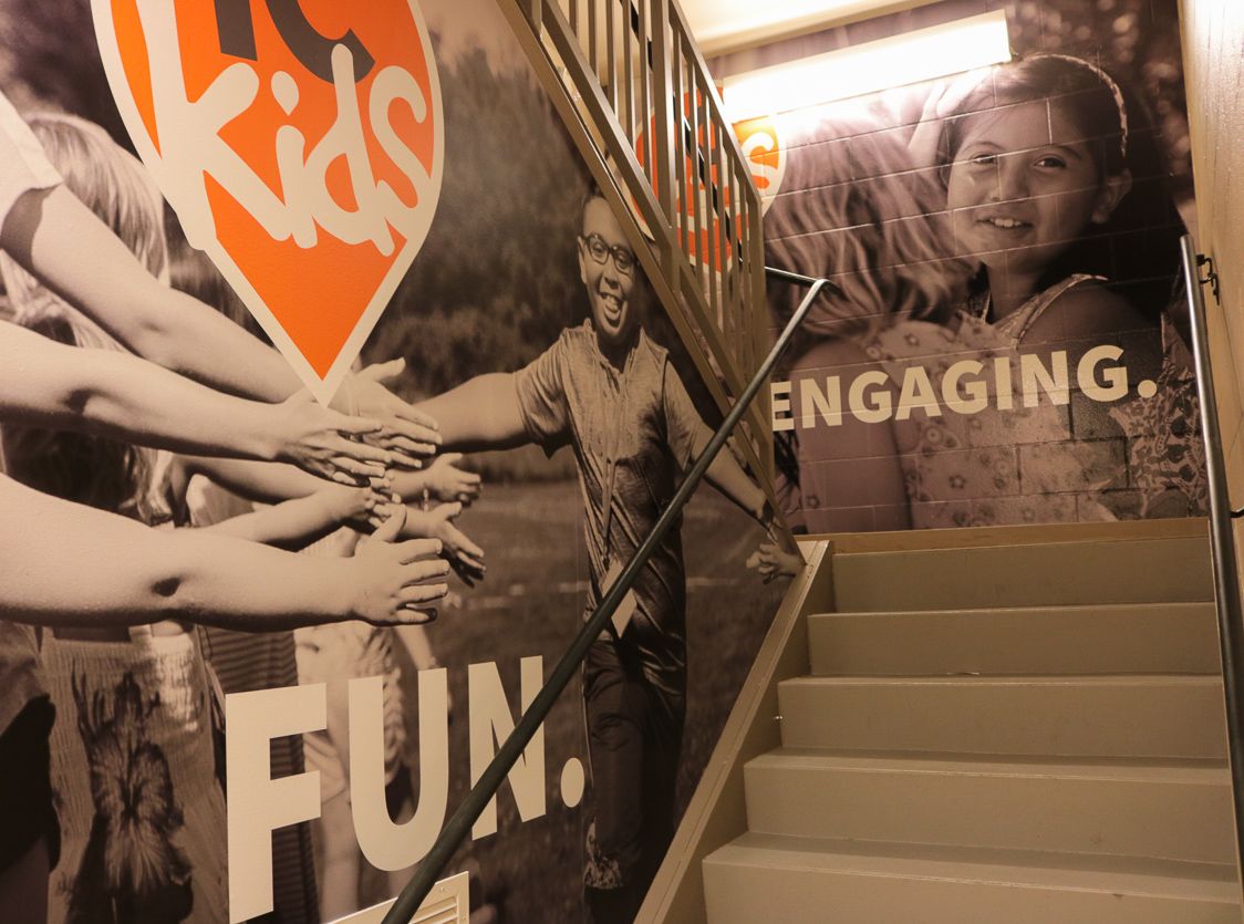 Wall Murals & Graphics