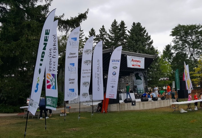 Flutter or feather flag banners at Gurnee days event.  Gurnee IL