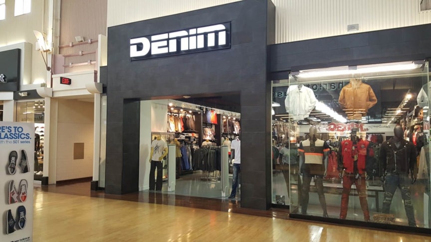 Illuminated channel letters on retail storefront in Gurnee Mills Mall 