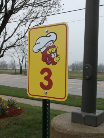 Parking Lot Signs for Restaurant 