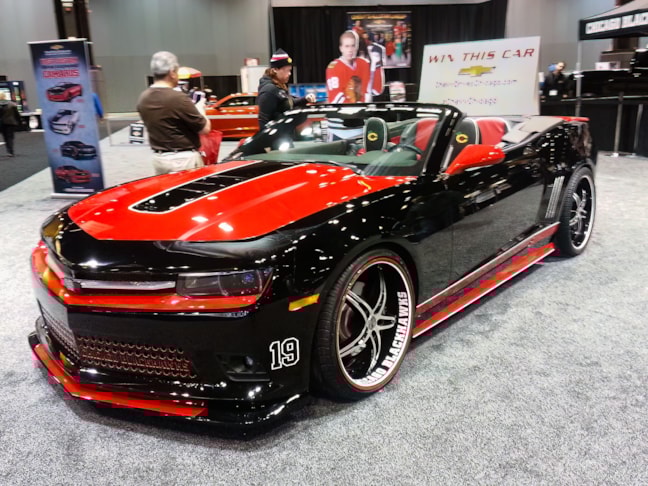 Decals, Graphics & Lettering