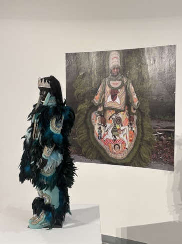 Wall Murals & Graphics