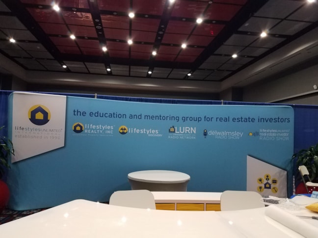 10 by 20 trade show display