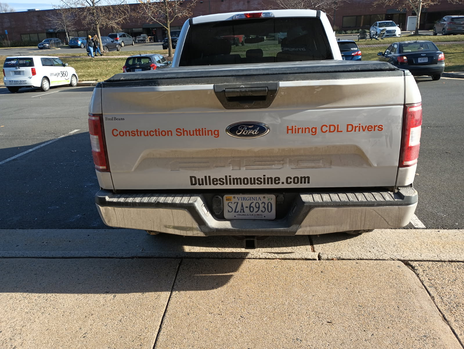 Vehicle Graphics & Lettering | Professional Services | Vinyl