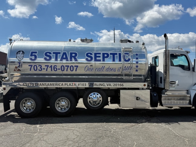 Vehicle Graphics & Lettering