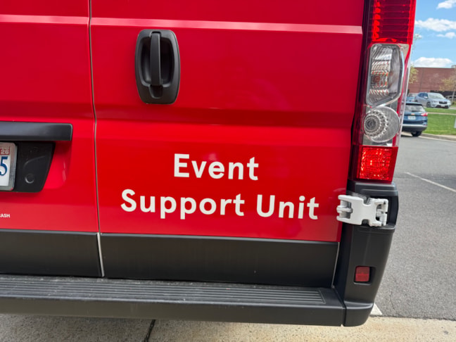 Vehicle Graphics & Lettering