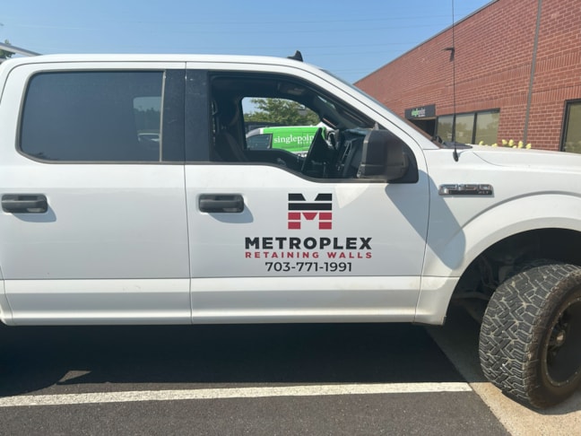 Vehicle Graphics & Lettering