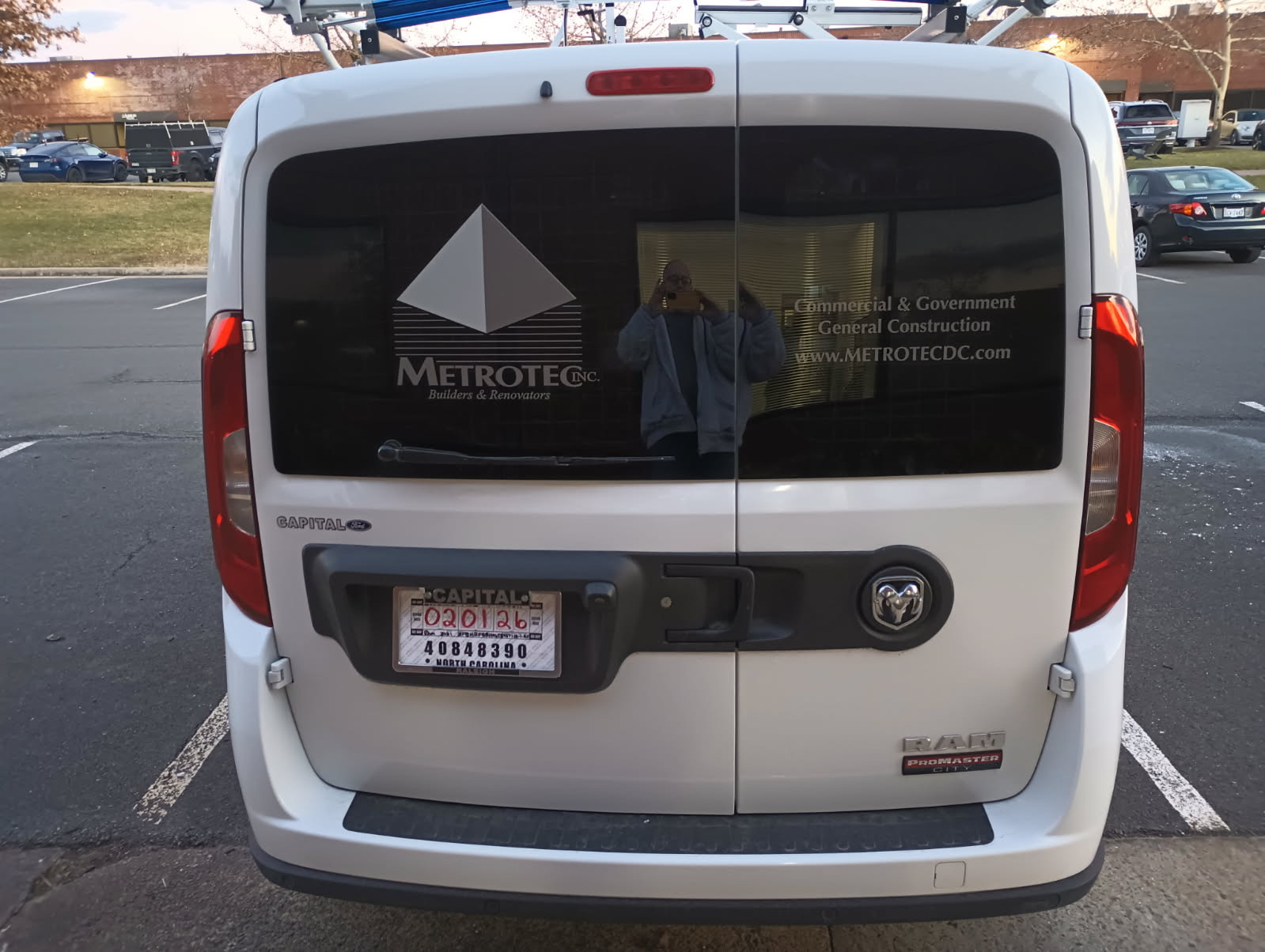 Vehicle Graphics & Lettering | Professional Services | Vinyl