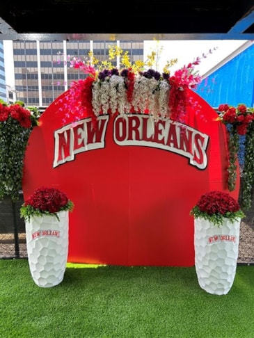 Custom Decals, Wraps & Lettering