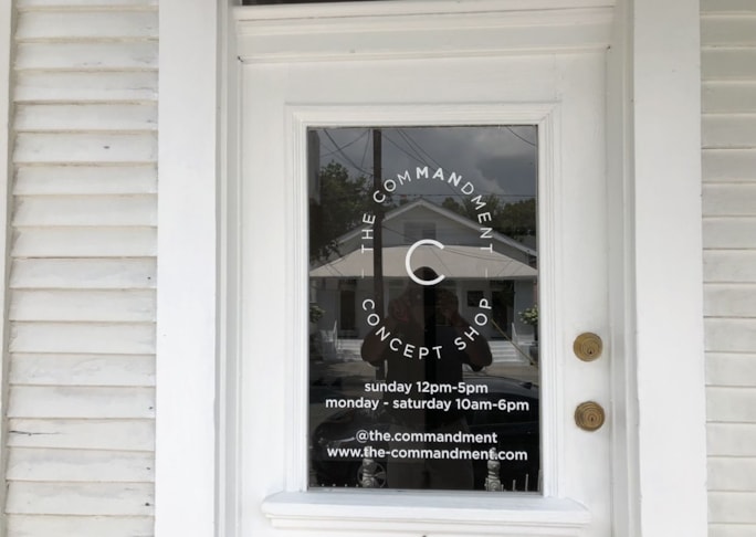 Custom Decals, Wraps & Lettering