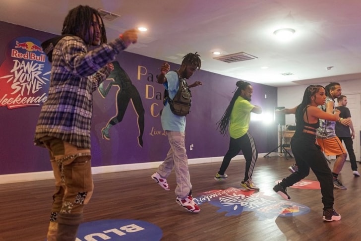 Custom Decals, Wraps & Lettering