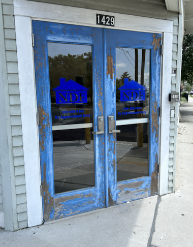 Custom Decals, Wraps & Lettering