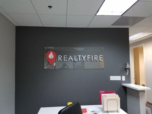 3D Signs & Dimensional Letters & logos