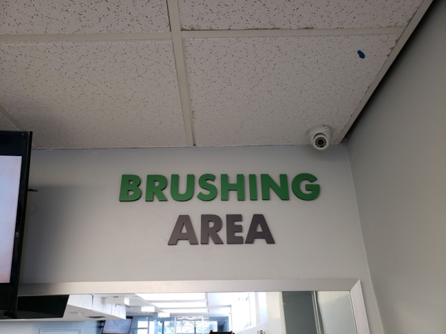 3D Signs & Dimensional Letters & logos