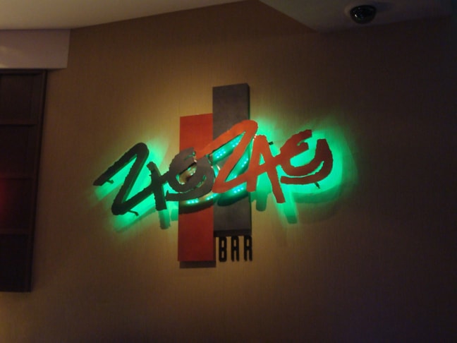 Edgelit and Backlit Signs