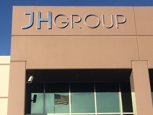 3D Signs & Dimensional Lettering