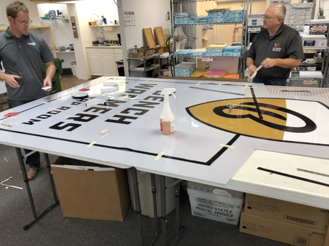 Edgelit and Backlit Signs