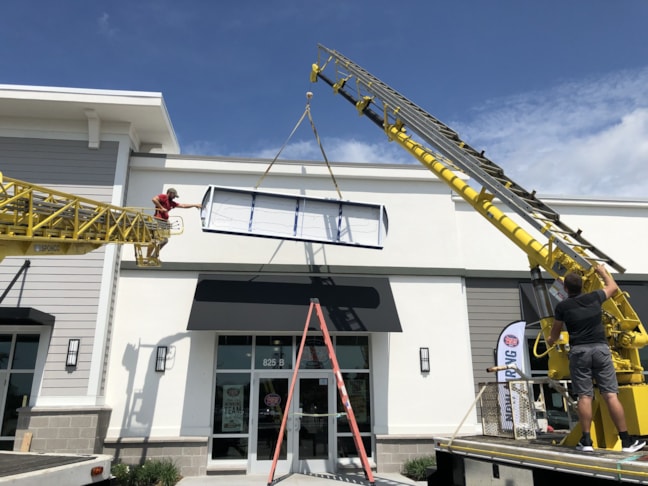 Exterior & Outdoor Signage | Restaurants & Foodservice