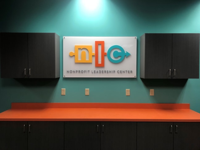 3D Signs & Dimensional Lettering