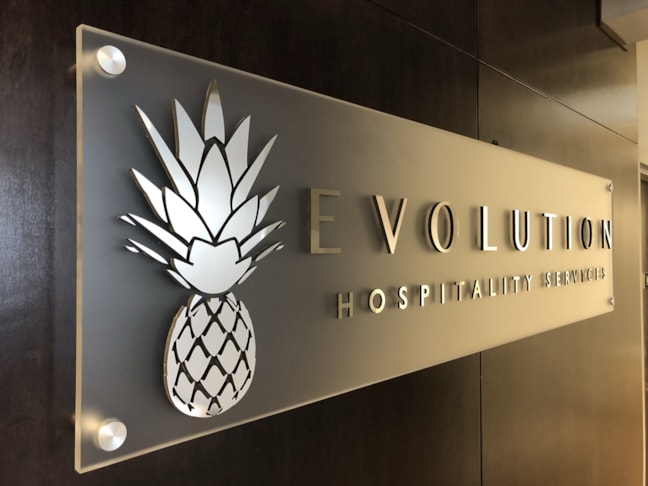 3D Signs & Dimensional Letters & Logos